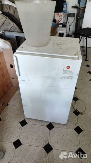 Холодильник на запчасти