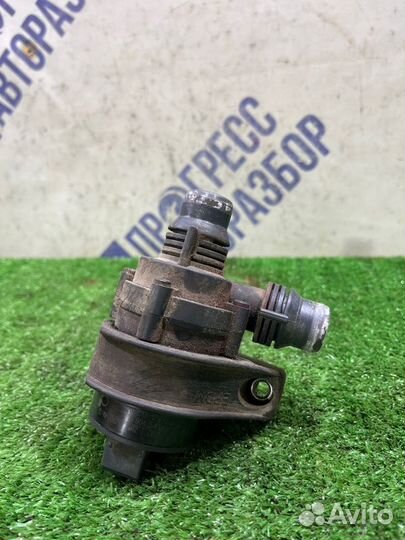 Помпа Land Rover Range Rover Iii внедорожник 4.4