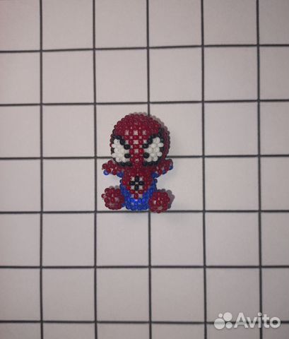 Человек паук из бисера, амигуруми из бисера