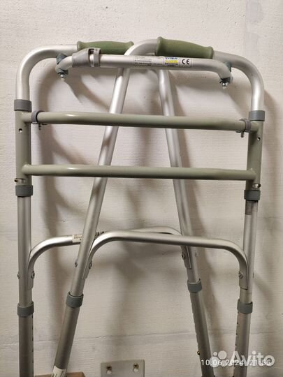 Ходунки для взрослых шагающие