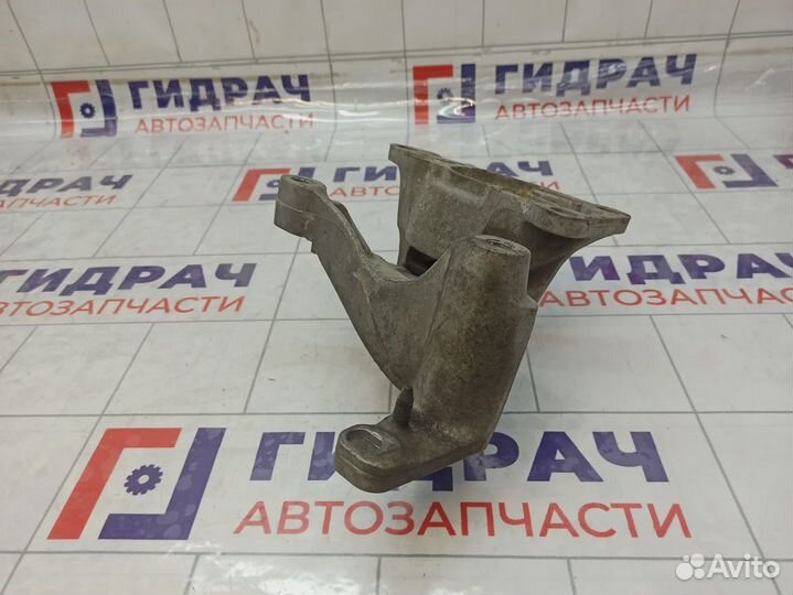 Опора двигателя правая Renault Megane 3 112100014R