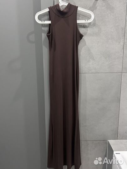 Платье коричневое макси