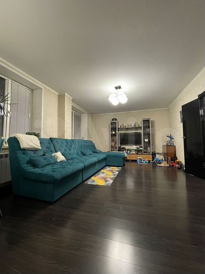 3-к. квартира, 81,4 м², 6/9 эт.