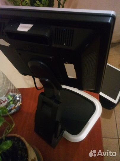 Монитор HP L1750 и 1740