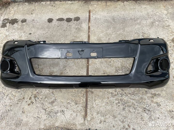 Бампер передний Toyota hilux