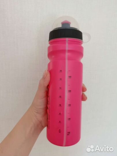 Бутылка для воды пластиковая