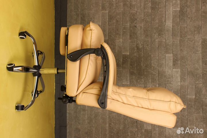 Компьютерное кресло офисное с функцией массажа