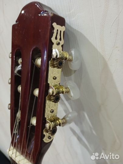 Акустическая гитара hohner