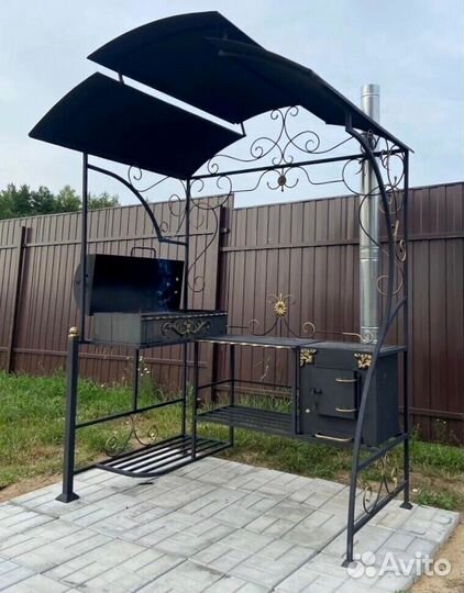 Мангал с крышей