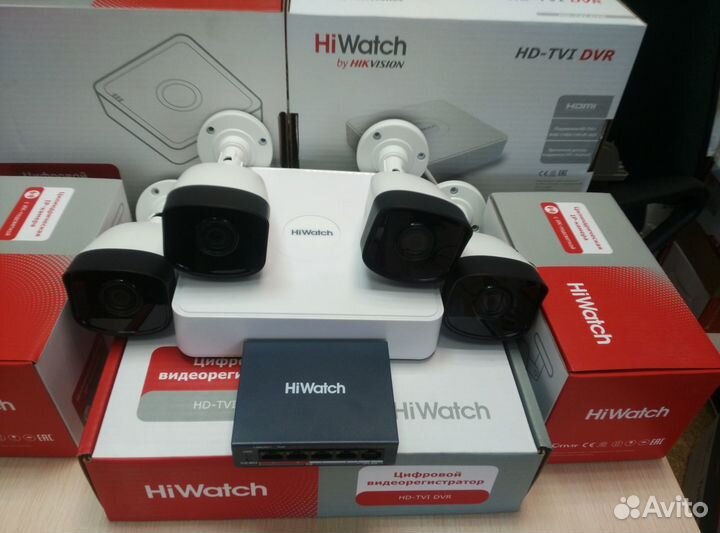 Комплект IP видеонаблюдения Hiwatch на 4 камеры