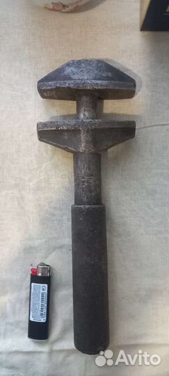 Старинный разводной ключ