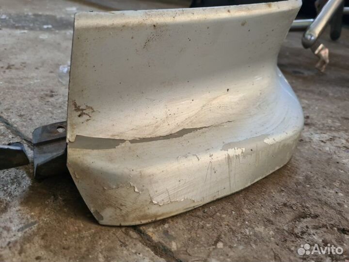 Брызговик задний Mitsubishi Pajero 3 3.5 2001