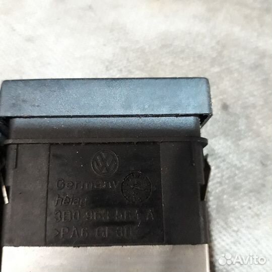 Кнопка подогрева сидений Фольксваген Пассат Б5