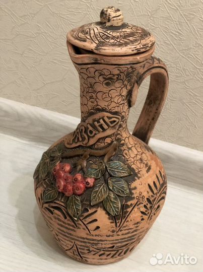 Глиняный кувшин