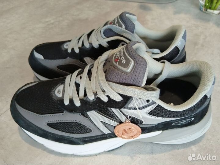 Кроссовки New Balance M990BK6