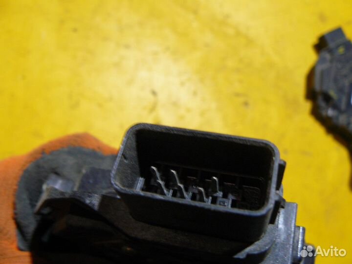 Замок двери передней правой для Ford Focus 2