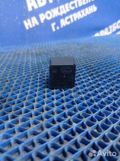 Реле Opel Astra Gtc купе Z18XER 2008