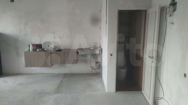 Квартира-студия, 63,7 м², 6/9 эт.