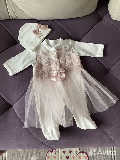 Комплект на выписку для девочки