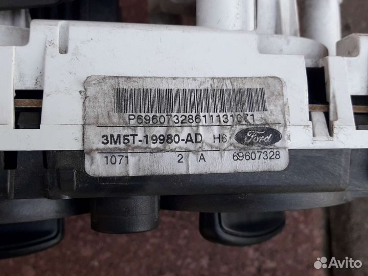 Блок управления печкой Ford focus 2