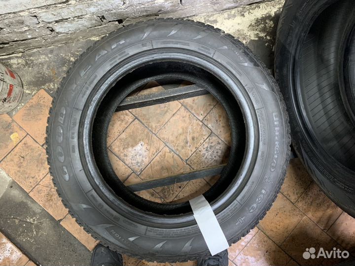 Goodyear UltraGrip Ice+ 225/55 R16