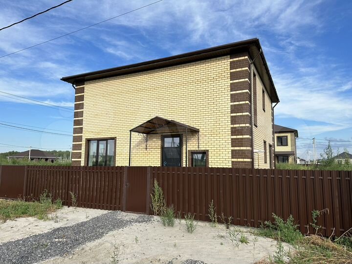 Дом 160 м² на участке 6,5 сот.