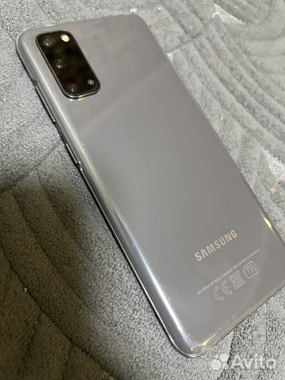 Телефон Samsung