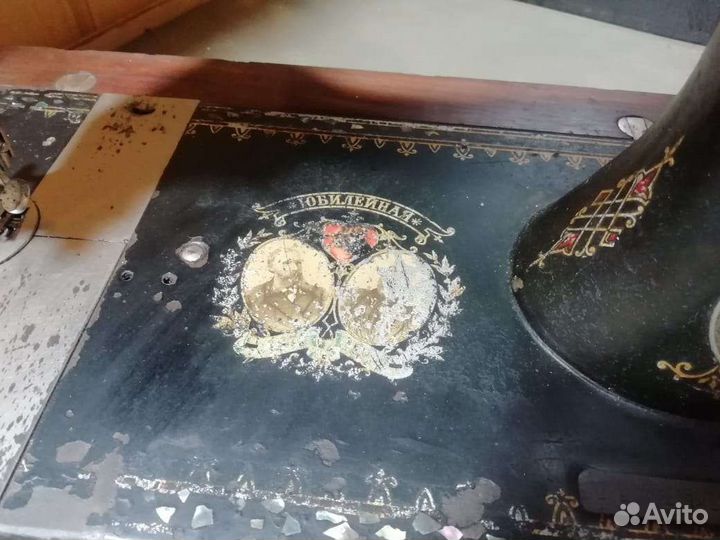 Дореволюционная швейная машинка 