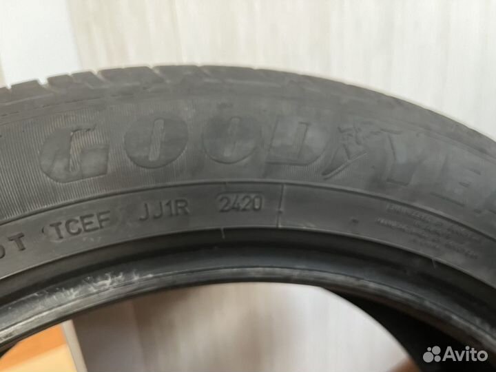 Goodyear EfficientGrip Performance SUV 225/55 R19 99V