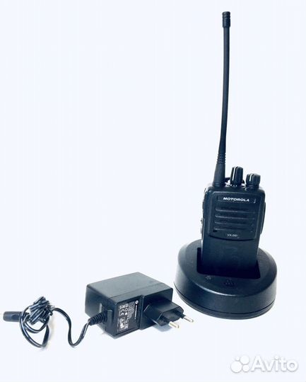 Рация Motorola VX-261-G6-5 UHF