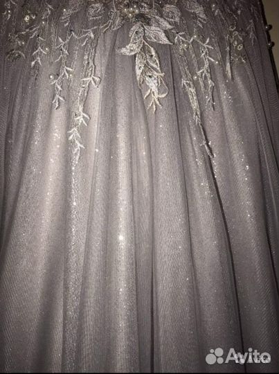 Вечернее платье