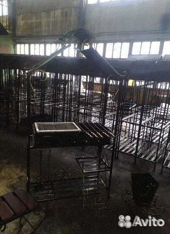 Мангал с крышей