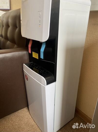 Кулер для воды