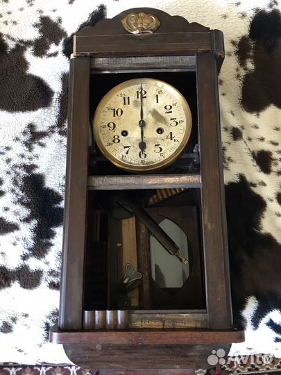 Часы настенные антикварные