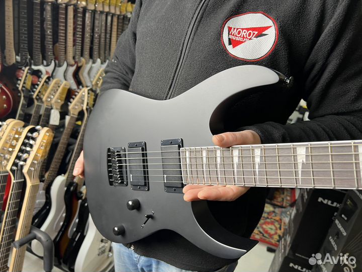 Электрогитара ibanez