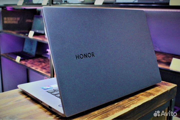 Мощный ультрабук honor i3-10 / SSD М.2