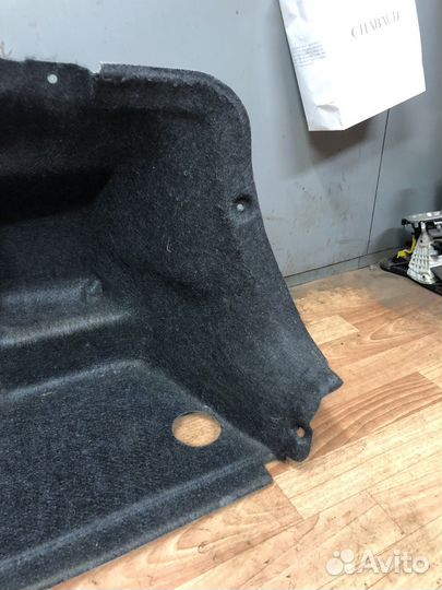 Обшивка багажника Honda Civic 8 4d