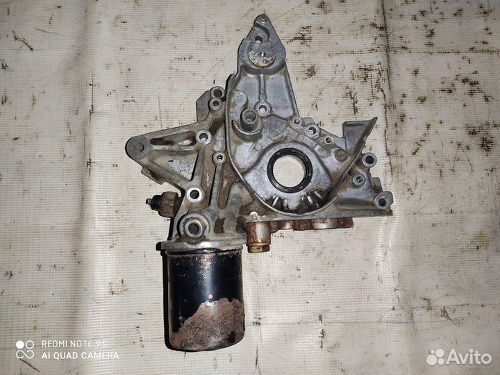 Насос масляный Митсубиси Каризма