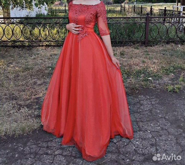 Вечернее платье
