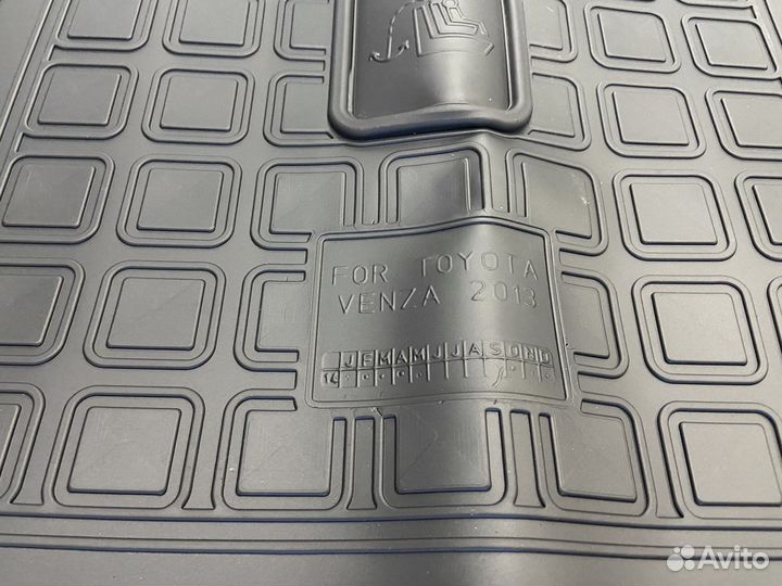 Оригинальный ковер багажника Toyota Venza 2013