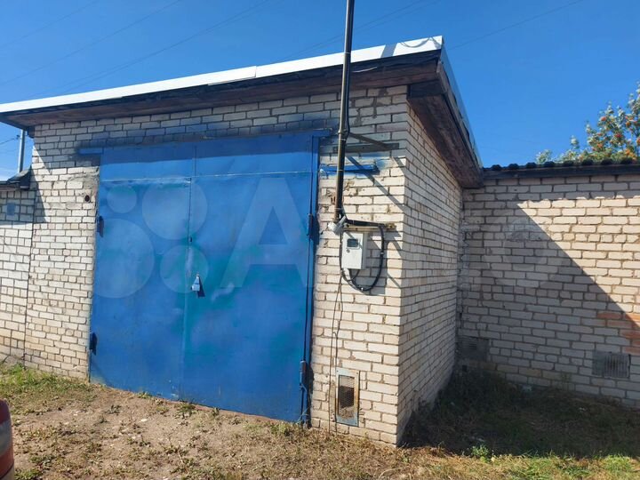 Гараж, > 30 м²
