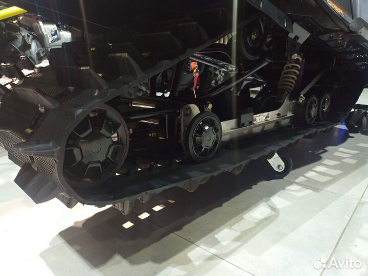 Lynx 69 ranger army limited 800 E-TEC