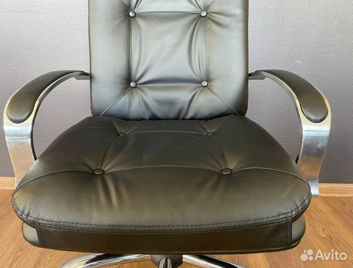 Офисное кресло. Доставка до двери