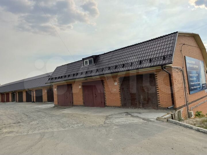 Гараж, > 30 м²