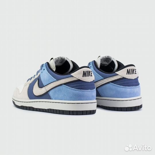 Кроссовки Nike SB Dunk Low Light Blue / Grey