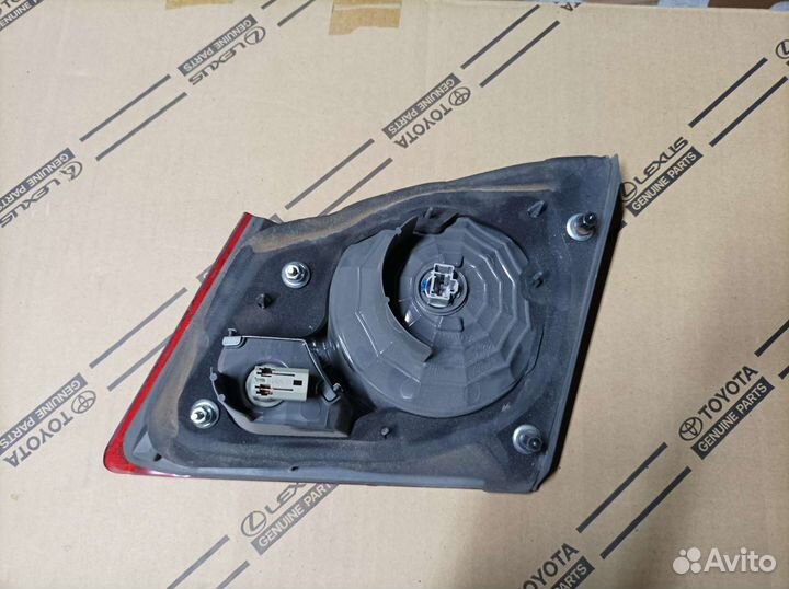 Фонарь задний внутренний Civic 4D 2009