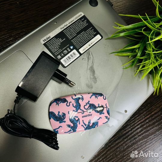 Ноутбук Haier U1530EM