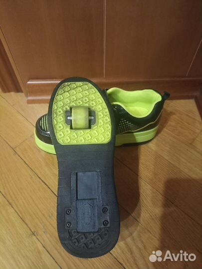 Кроссовки с колесиками 38 размер