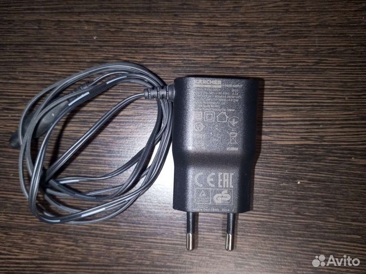 Зарядное устройство на электро веник karcher
