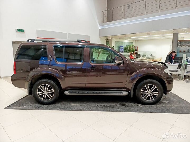 Nissan Pathfinder 2.5 AT, 2012, 152 695 км